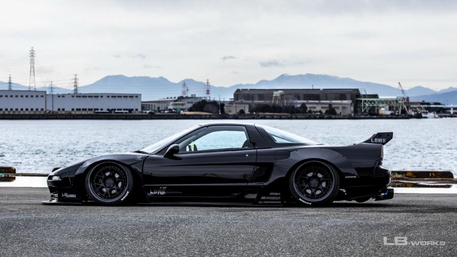  Honda NSX LB-Works by Liberty Walk 2020 года  (фото 7 из 16)